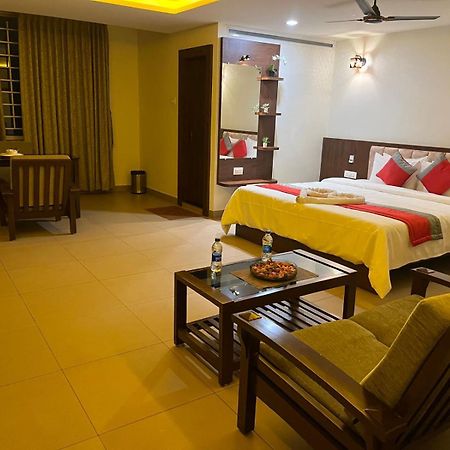 Апартаменти M R Residency Dharwad. Екстер'єр фото