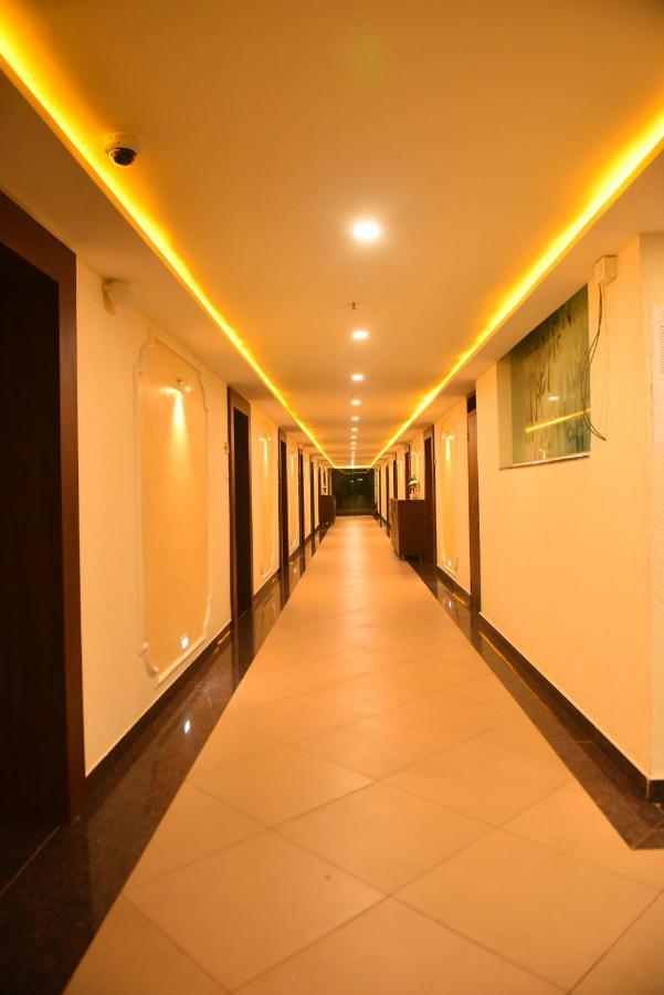 Апартаменти M R Residency Dharwad. Екстер'єр фото