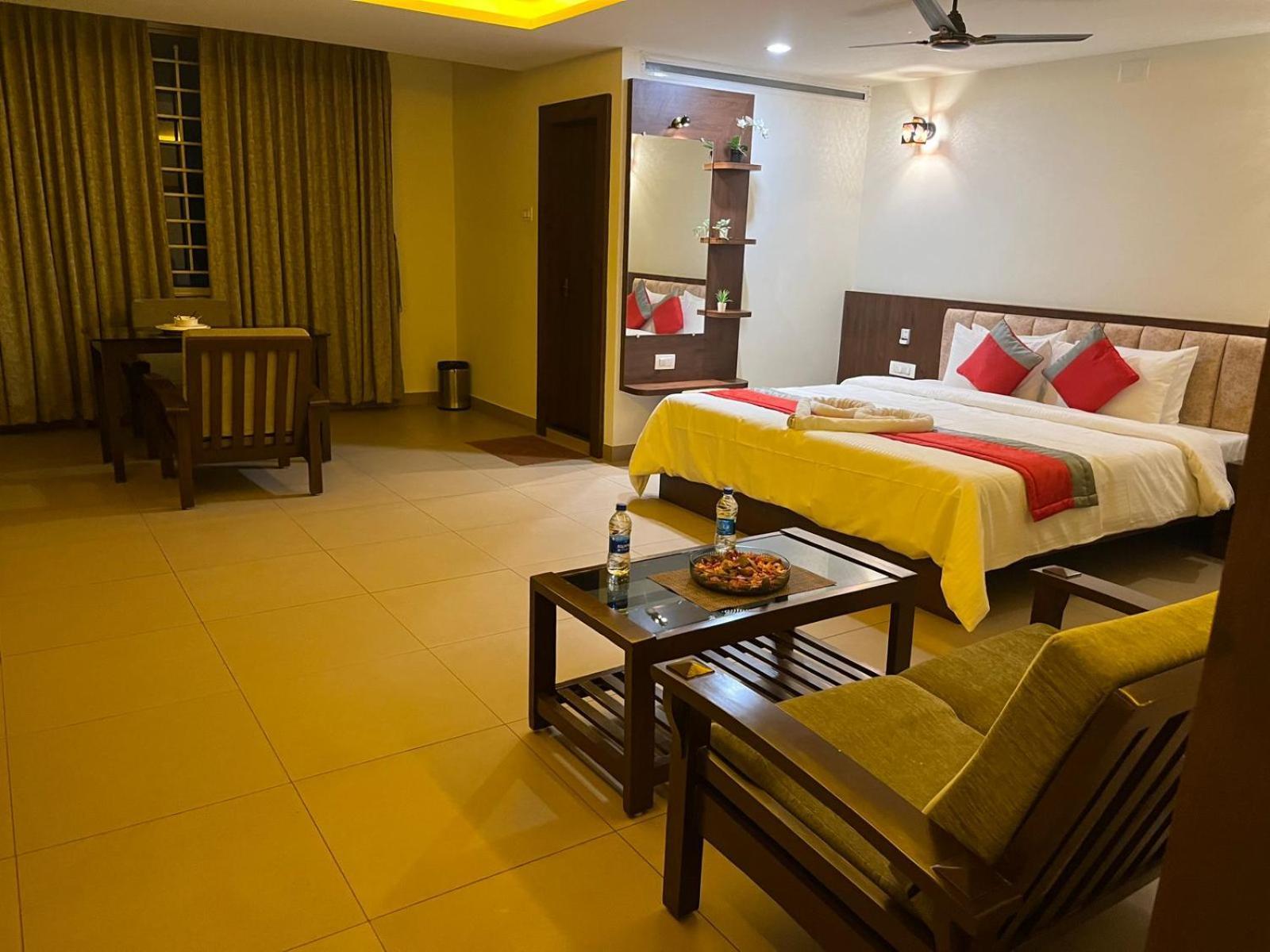 Апартаменти M R Residency Dharwad. Екстер'єр фото
