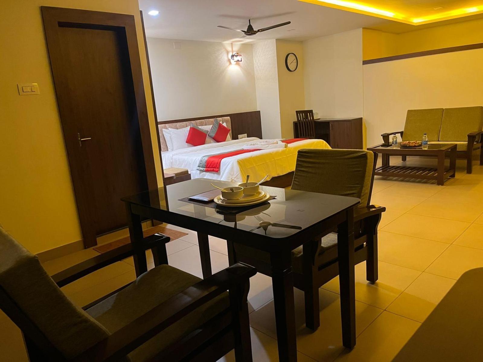 Апартаменти M R Residency Dharwad. Екстер'єр фото